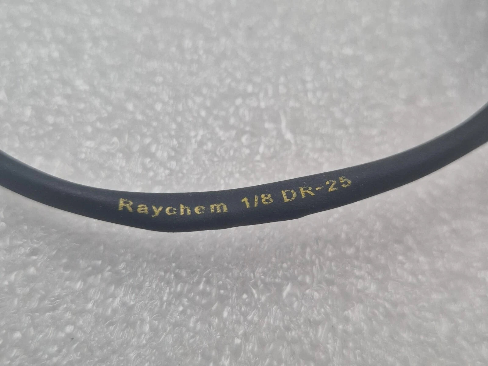 EATON Cuttler-Hummer MS90311-231 8869K4 Mini Toggle Switch W/ Safety Catch *NEW*