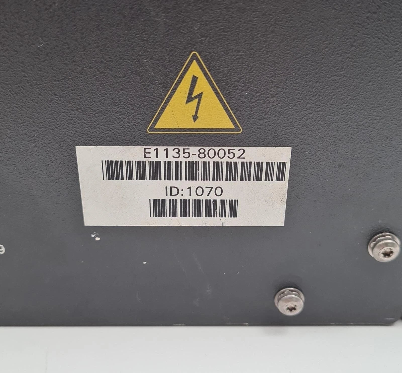HEWLETT PACKARD E1135C POWER DISTRIBUTION UNIT 5DX XRAY HP E1135-80052 60Hz 208V