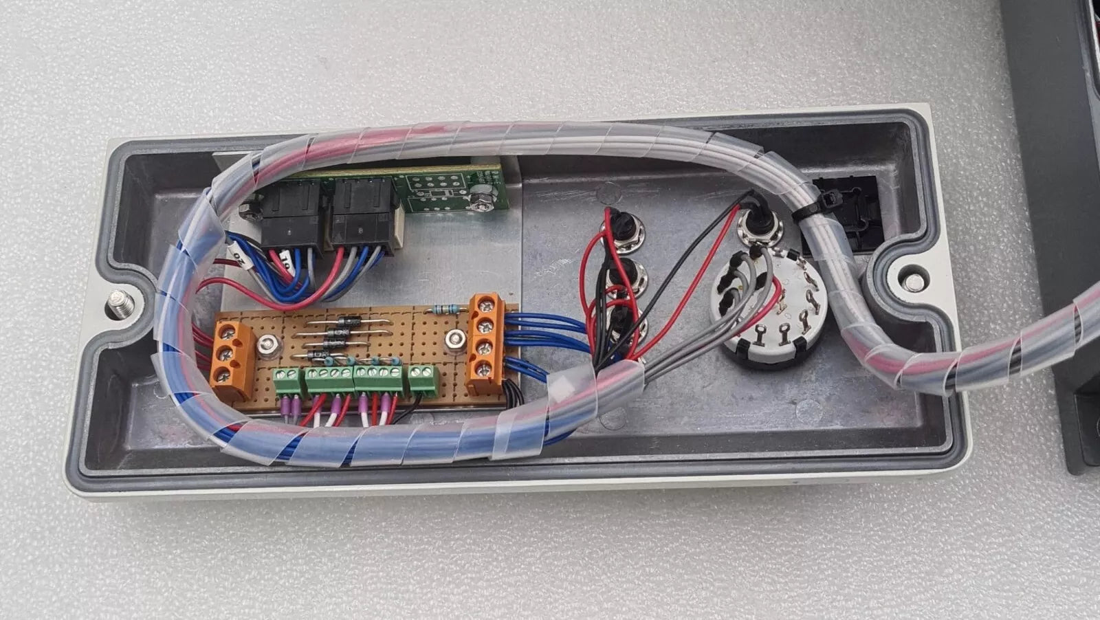 ABB Sensyflow iG FMT500-IG Type 1113 HW 1.20 Thermal Mass Flow Meter