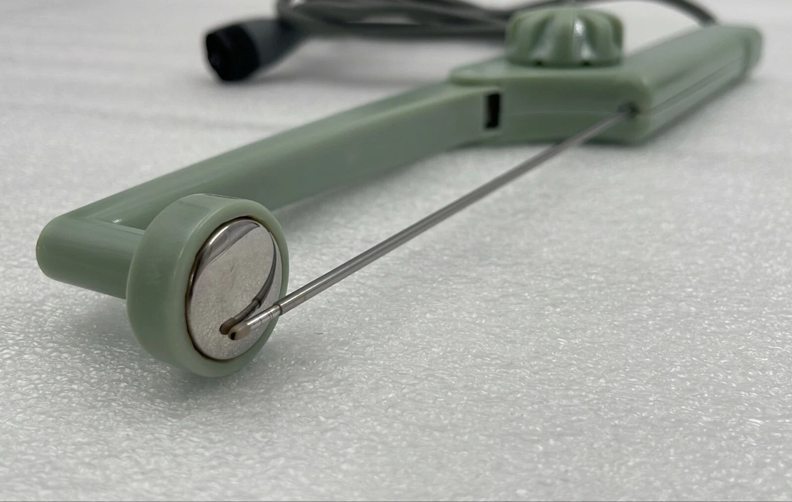 InMode BodyTite dual sensor RF applicator handpiece front view