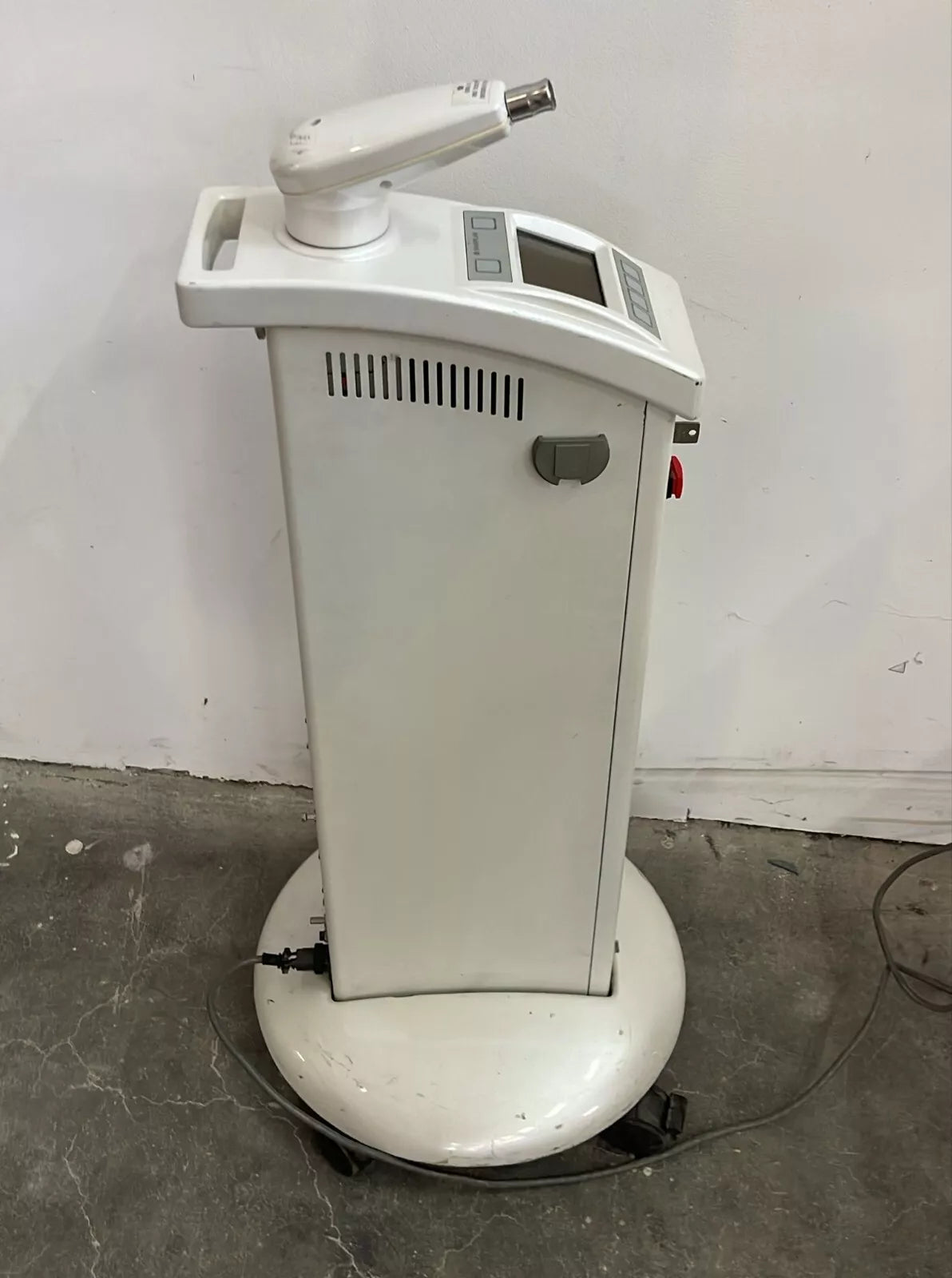 Sharplan 15F 110V 3.25A surgical laser system