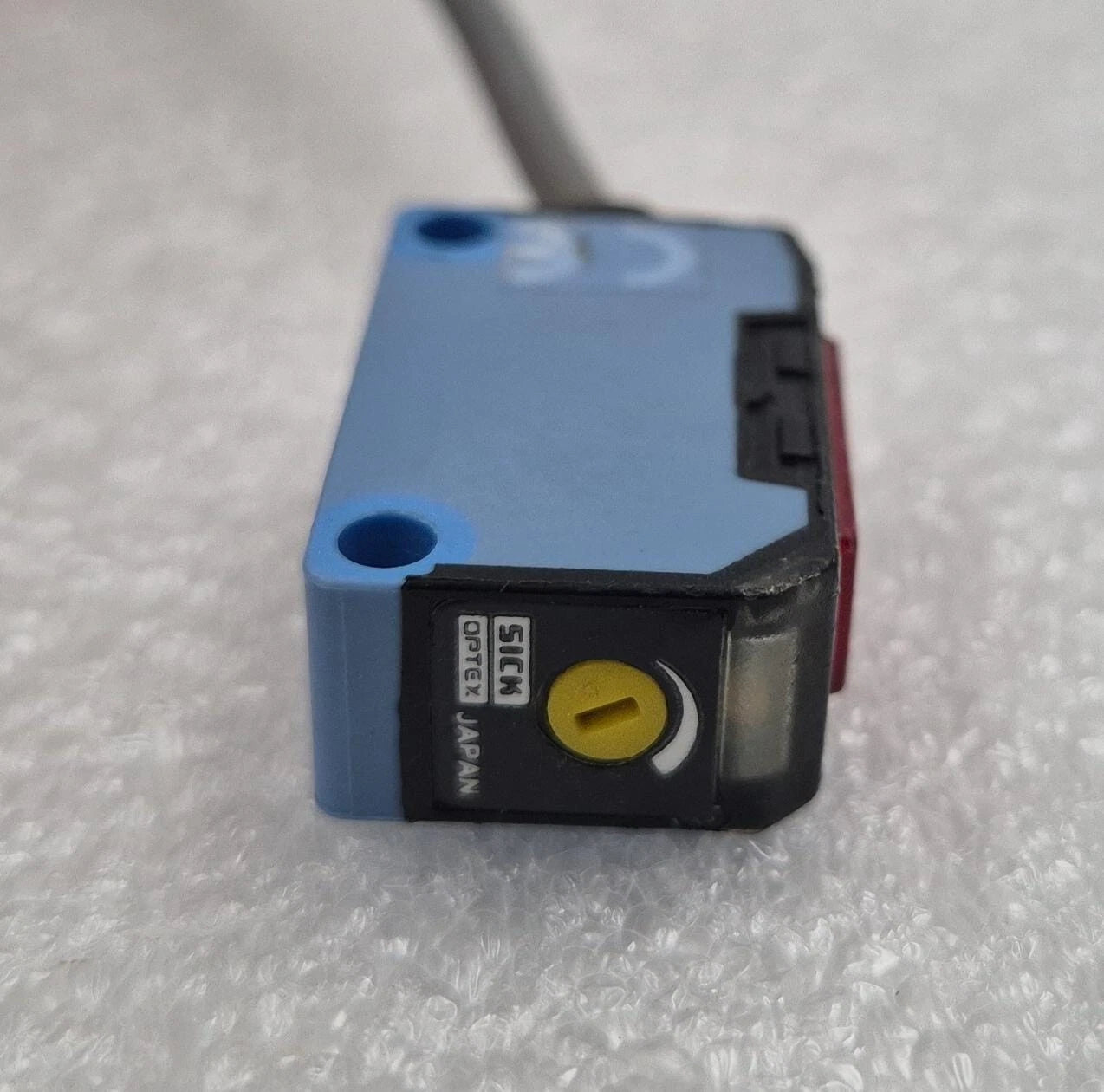 SICK WT150-P162 0051F Photoelectric Switch Sensor Detector DC 10-30V