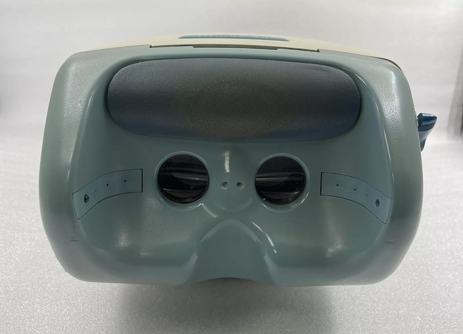 Sperian Titmus V4 optical vision screener diagnostic vision testing device