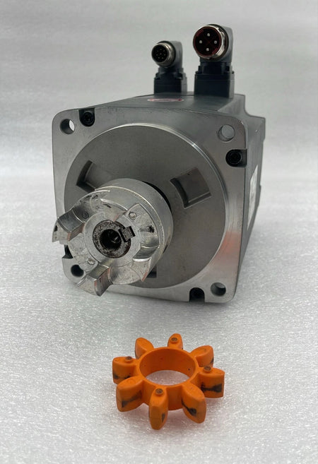 Siemens S-1FL6 servo motor shaft and flange view