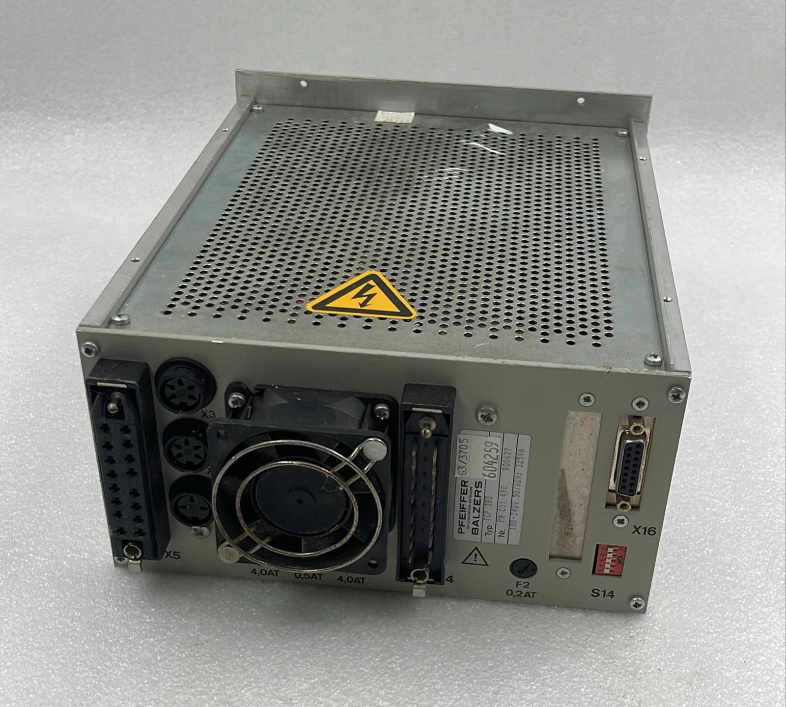 Pfeiffer Balzers TCP 380 Power Supply PM C01 490 Turbo Pump Controller