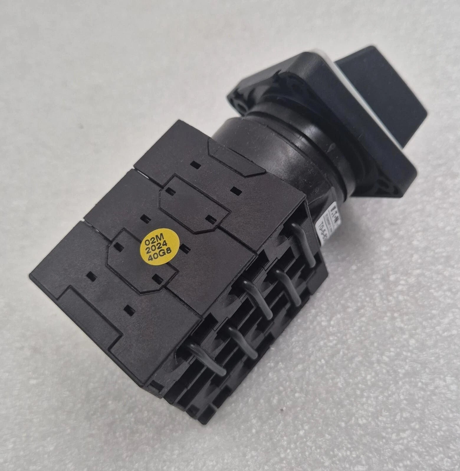 **NEW** Eaton T0-5-8369/E Toggle Switch Kit T0-5-8369 Change over switch 2-way