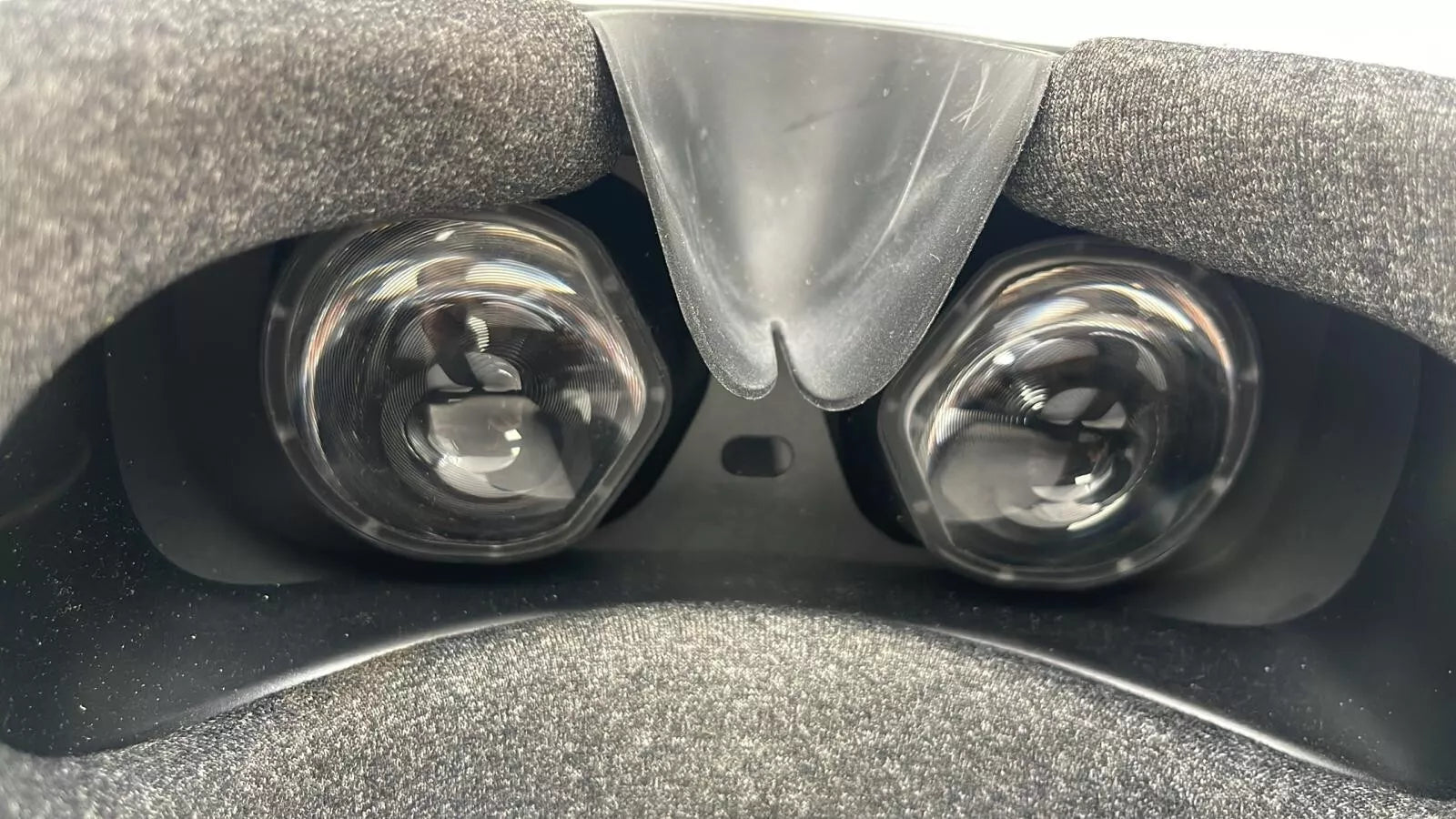 HP Reverb Virtual Reality Headset G2 6M Cable L72080-001 TPC-B001C