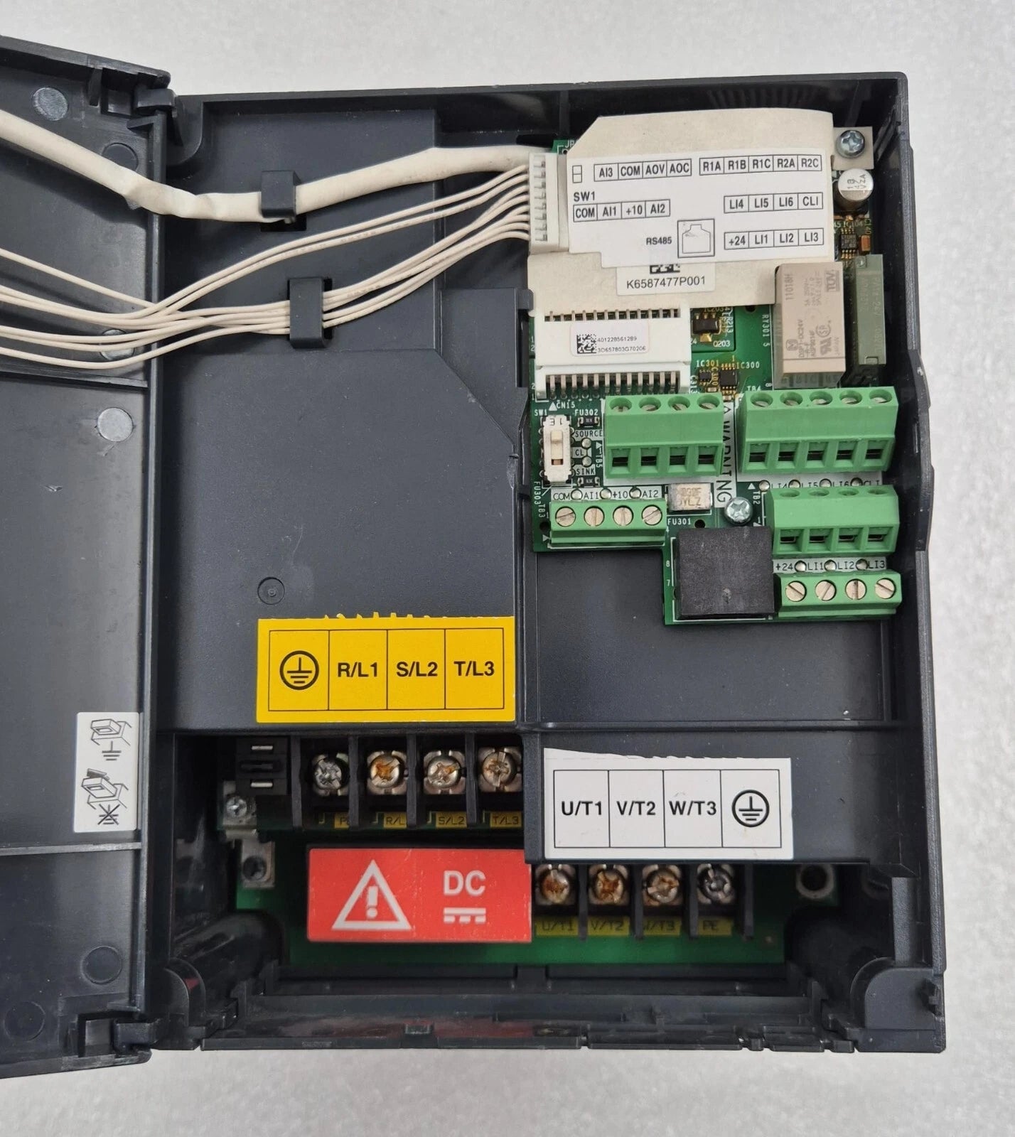 Schneider Electric ATV312HU22N4 380-500V 2.2kW 3HP Frequency Inverter
