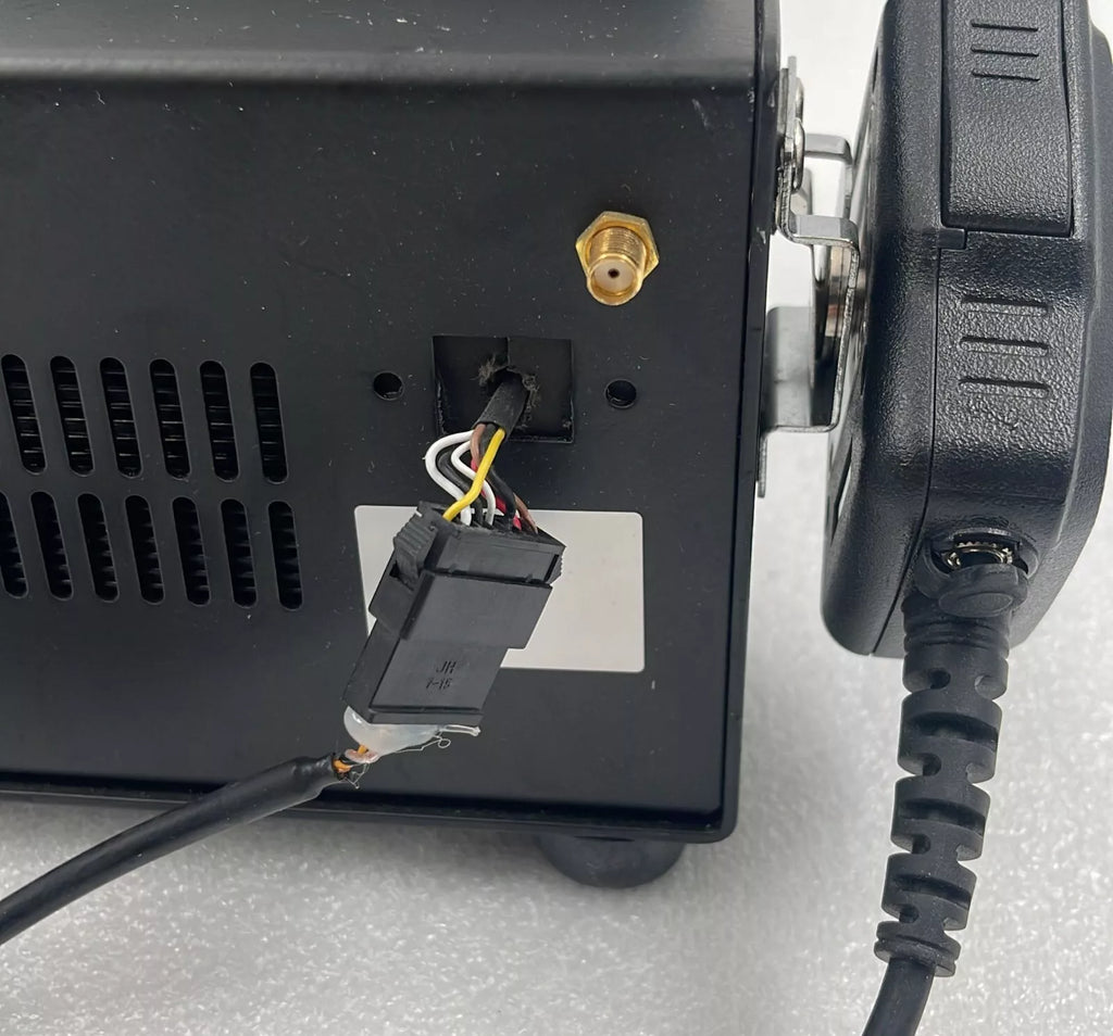 Siyata UV350 Network Radio Vehicle Communicator