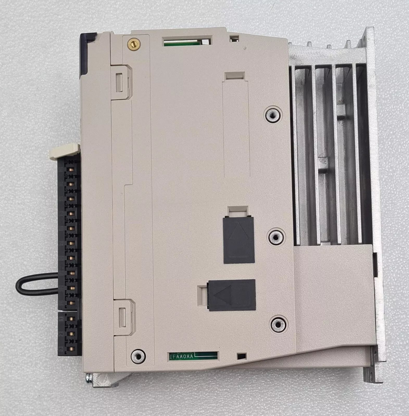 NEW - YASKAWA SERVOPACK SGD7S-R90AA0A Servo Driver 200V