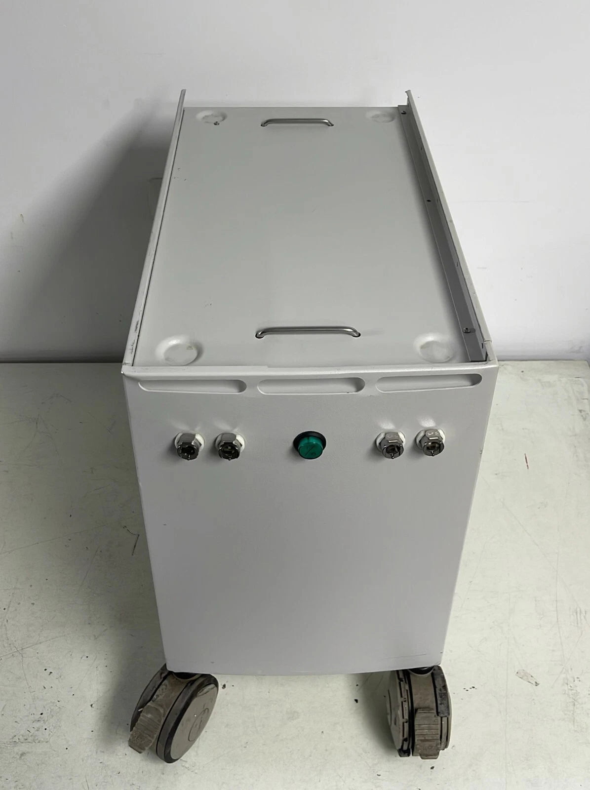 Laserscope Portable System 10-9220 External Laser Chiller 2004 for Aura i