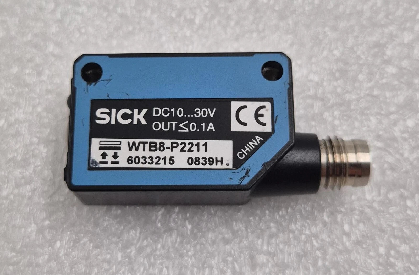 SICK WTB8-P2211 6033215 0839H Photoelectric Sensor Detector DC 10-30V
