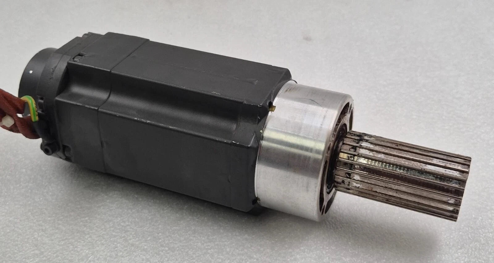 SIEMENS 1FT3035-6AZ99-9-Z S15 100630308 Brushless Servomotor 3AC