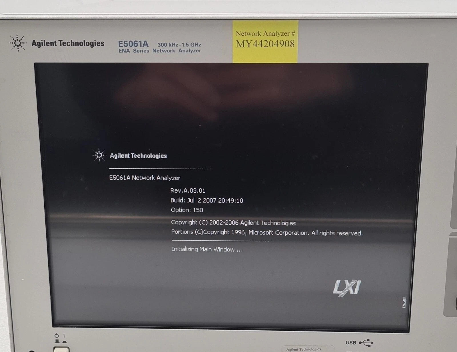 Agilent Technologies E5061A 300kHz - 1.5GHz ENA Series Network Analyzer 015 150