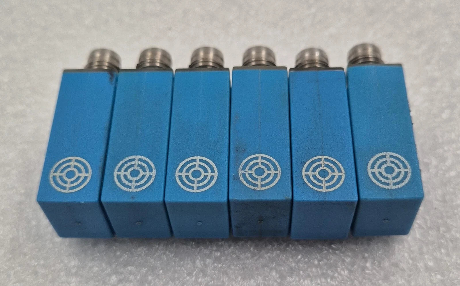 [LOT 8 PCS] SICK IQ10-03BPS-KT1 7900205 Inductive Proximity Sensor DC 10-30V