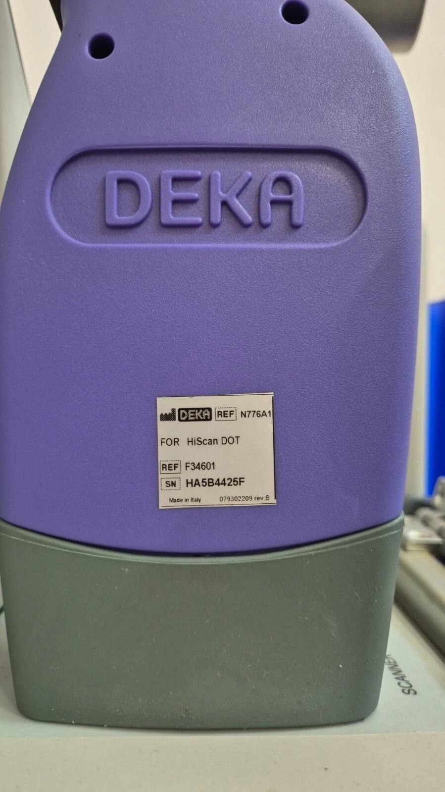 DEKA Smartxide2 M103P1 C60 MonaLisa Touch CO2 laser system with articulated arm and touchscreen interface