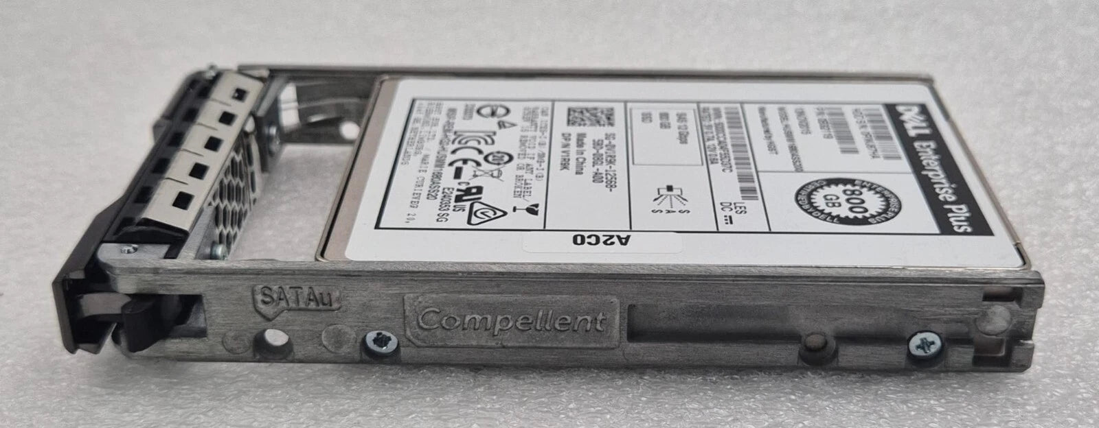 HGST SAS SSD bottom connector and pins detail