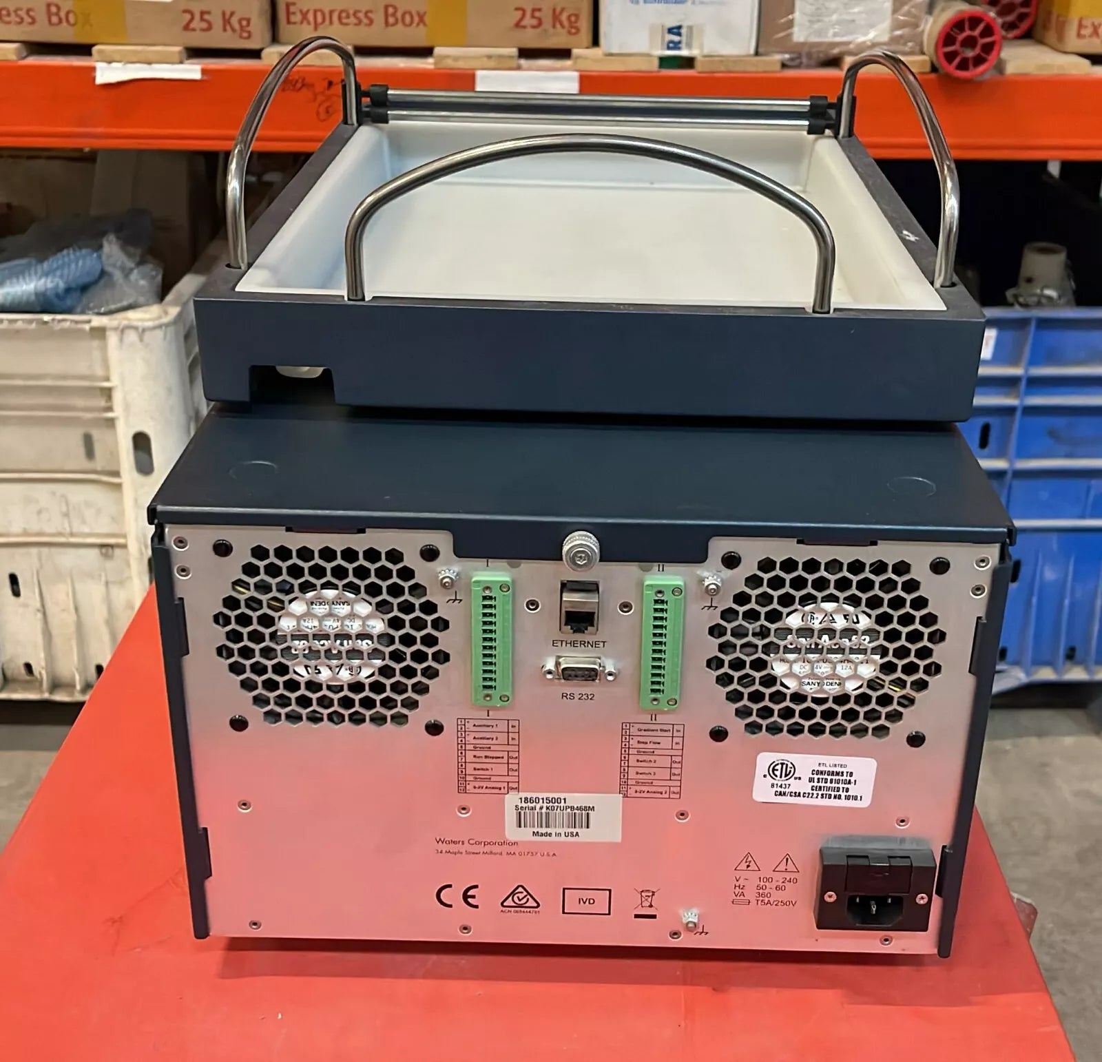 Waters Acquity Binary Solvent Manager UPLC 186015001 W/ Tray **AS IS