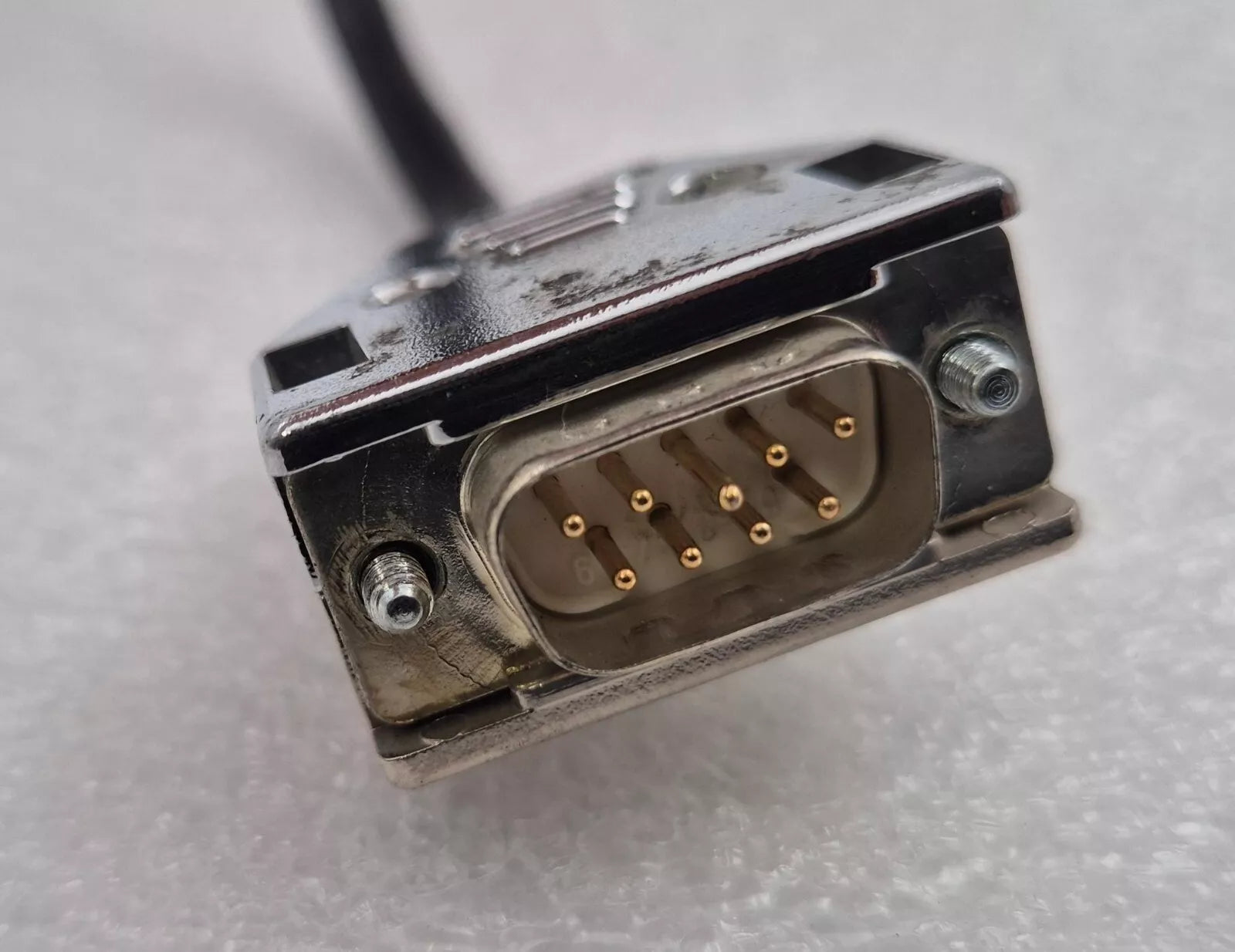 DB-style connector on EDWARDS EXDC80 controller cable