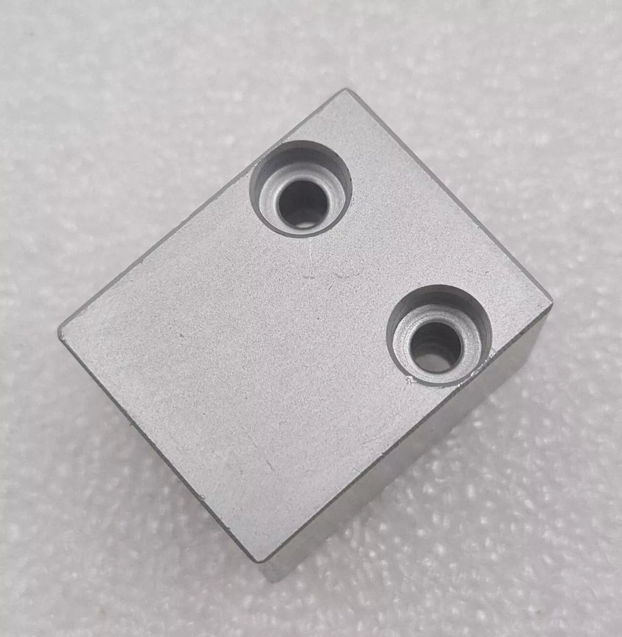 NEW - CAMOZZI QN series QN1A12A04 Miniature Air Cylinder Short Stroke 10-bar 18A