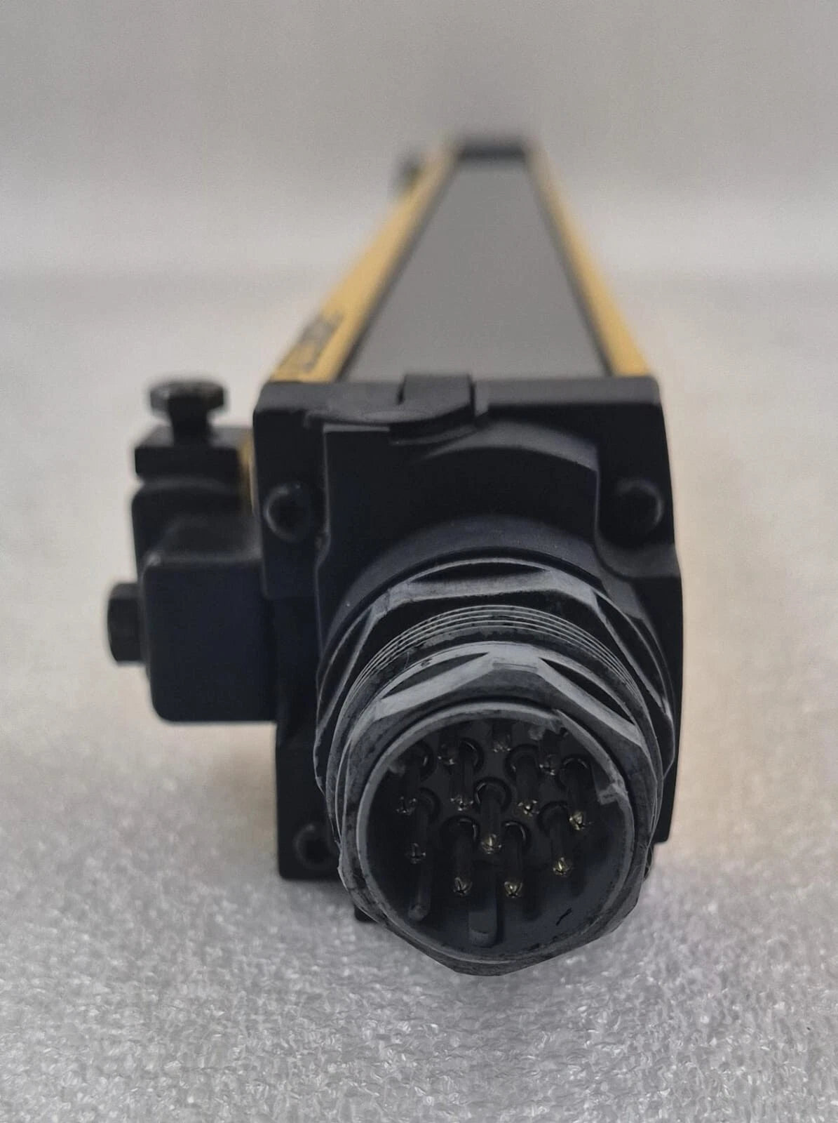 SICK C4000 C40S-0601CA010 Photoelectric Sensor 1018593 Safety Light Sender