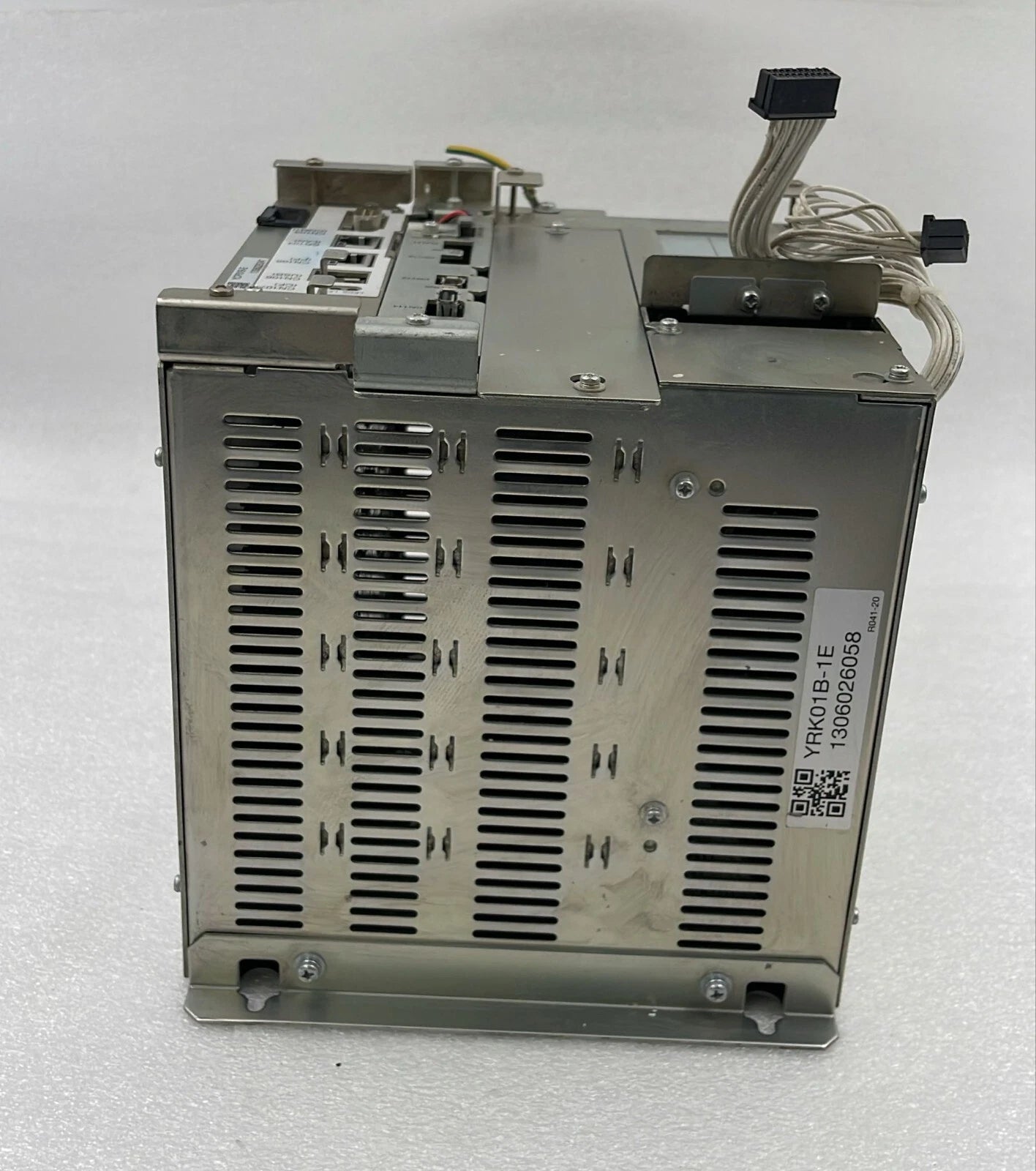 Yaskawa JZNC-YRK51-1E CPU IF SW Fee 500I PLC servo drive control module

