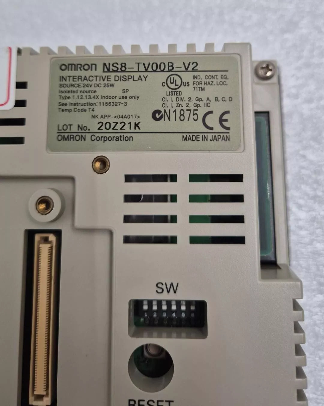 OMRON NS8-TV00B-V2 Interactive Display 8" TFT Touch Screen HMI Module -FOR PARTS