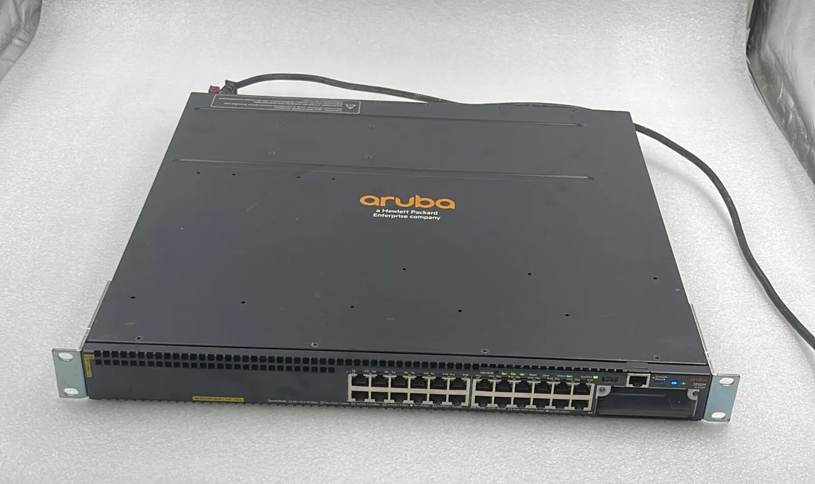 HPE Aruba 3810M JL073 24Port PoE+ Switch