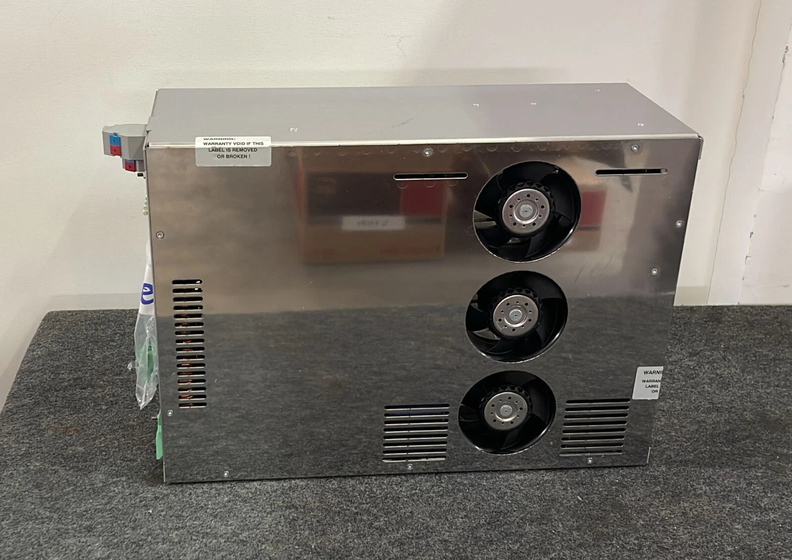 iie MLP10101-I-S10 laser pump controller front view