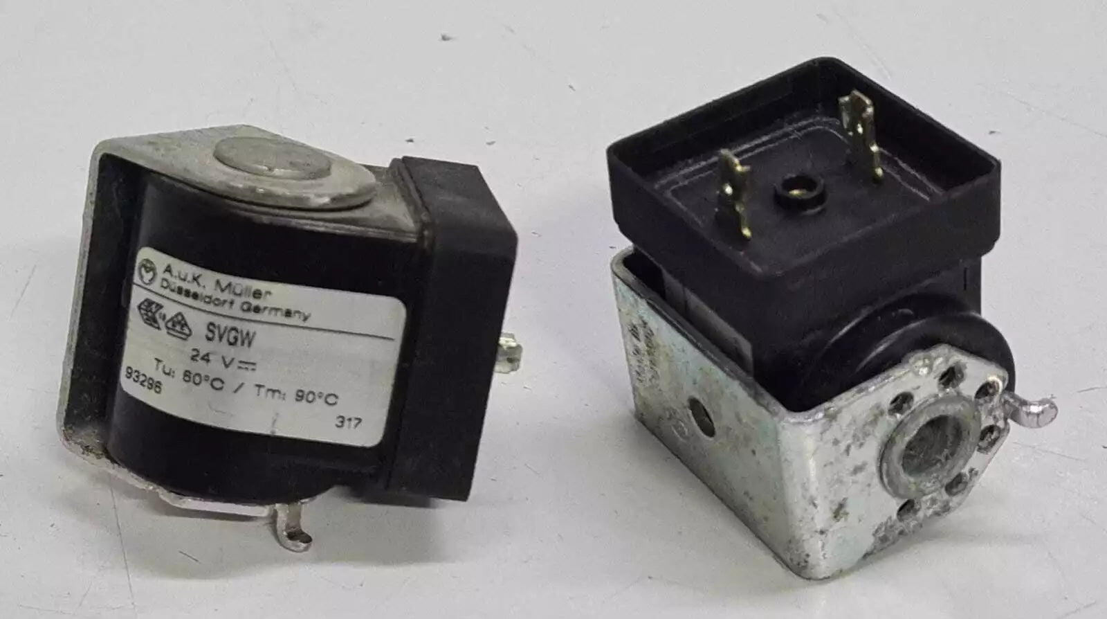 [LOT OF 5] AUK Muller SVGW 93296 24V V 24-022 5698 247 Solenoid Coil