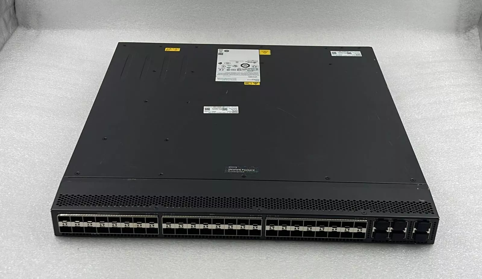 HPE FlexFabric 5940 Switch JH390A 48SFP+ 6QSFP28