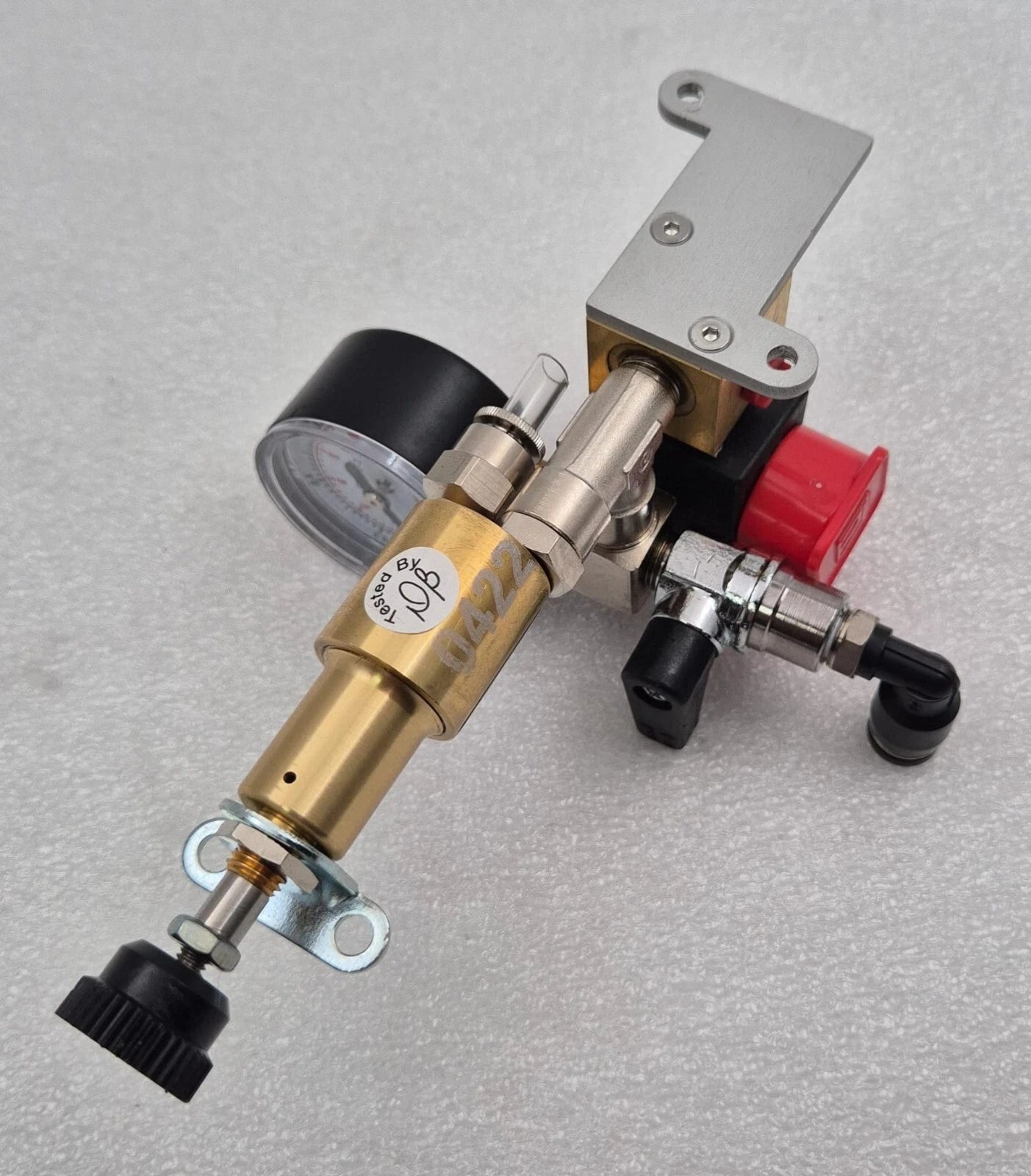 [LOT 2] FAIRCHILD 70220V Pneumatic Subminiature Regulator 250 PSIG 17 BAR ASSY