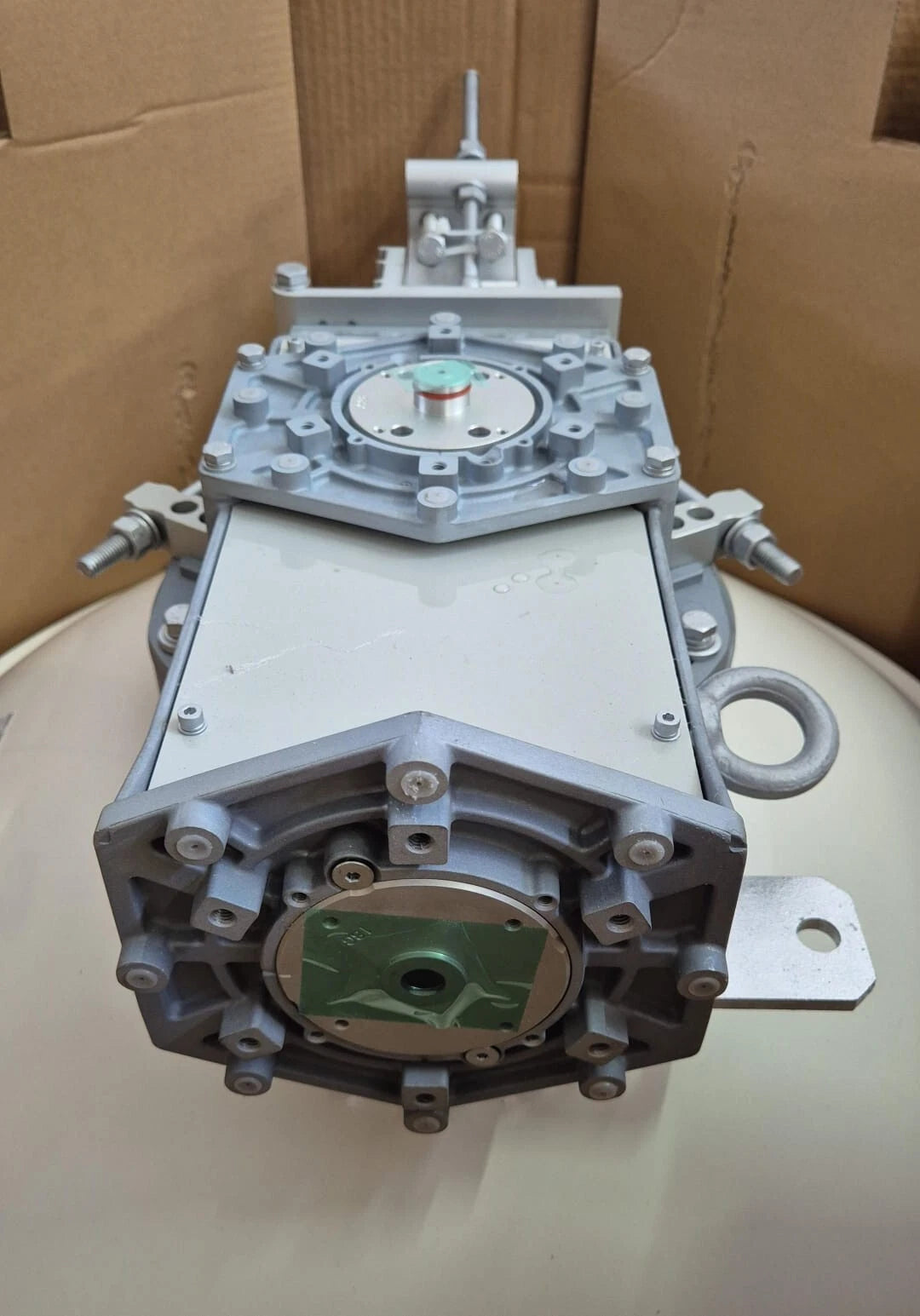 ERICSSON BFZ 622 72/AD26H R1B ANT2/2 C 0.6 18/80 HPX/HPX MINI-LINK Antenna *NEW*