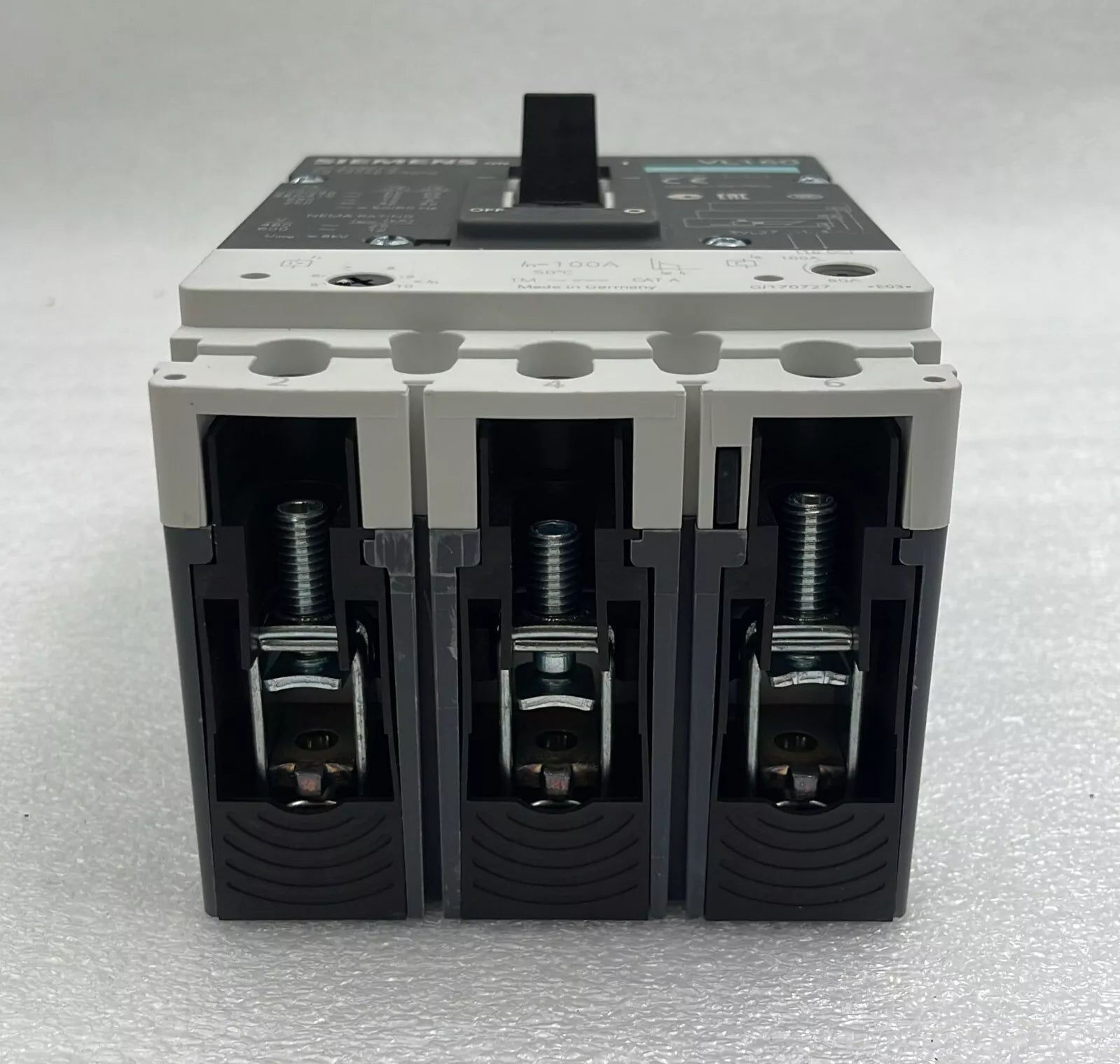 Siemens VL160 Circuit Breaker 3VL2716-1AA33-0AA0 W/Current Trigger 3VL9210-7DC30