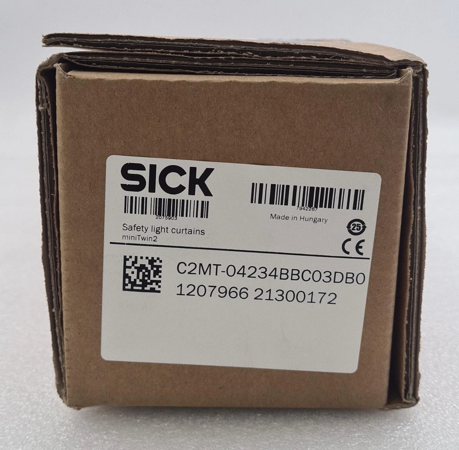 NEW - SICK miniTwin2 C2MT-04234BBC03DB0 1207966 Safety Light Curtains Sensor