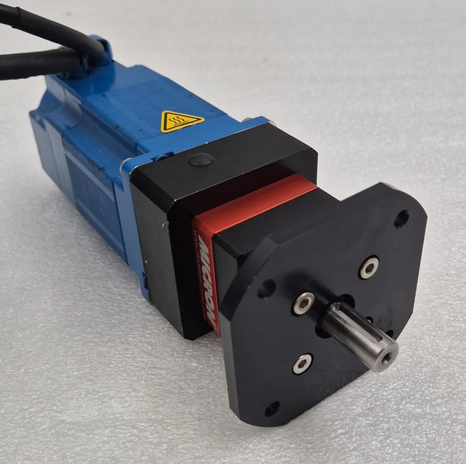 KOLLMORGEN VLM21G-DLN2-30 Brushless Servomotor & MICRON X-TRUE 40 XT040 Gear 5:1