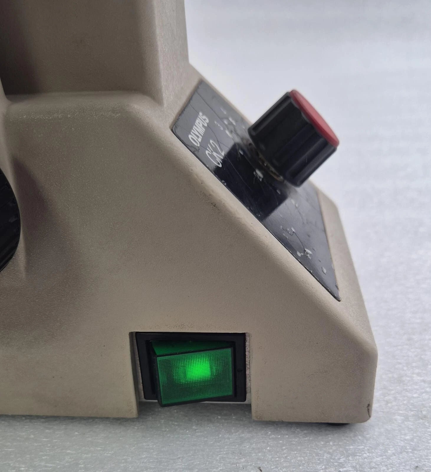 OLYMPUS CK2 Inverted Binocular Microscope 220/240V **AS-IS**