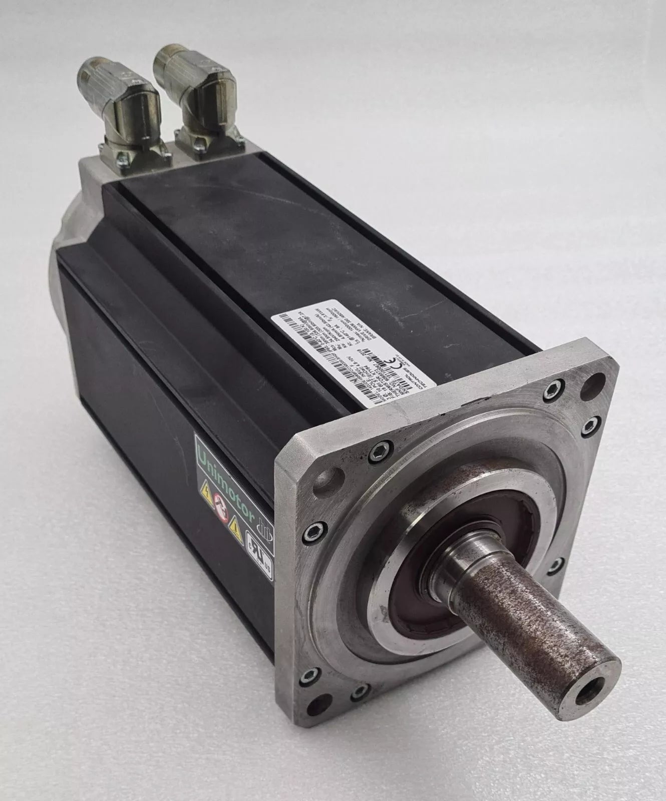 Control Techniques Unimotor 142UDE100RBFCC165300-SHQF Servo Motor 10-Pole 3.61kW