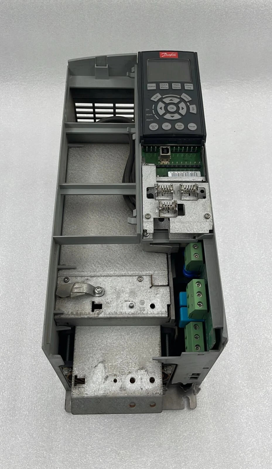 Danfoss VLT HVAC Drive FC-102P11KT4E20H2XGXXXXSXXXXAXBXCXXXXDX 131F0426 **AS IS