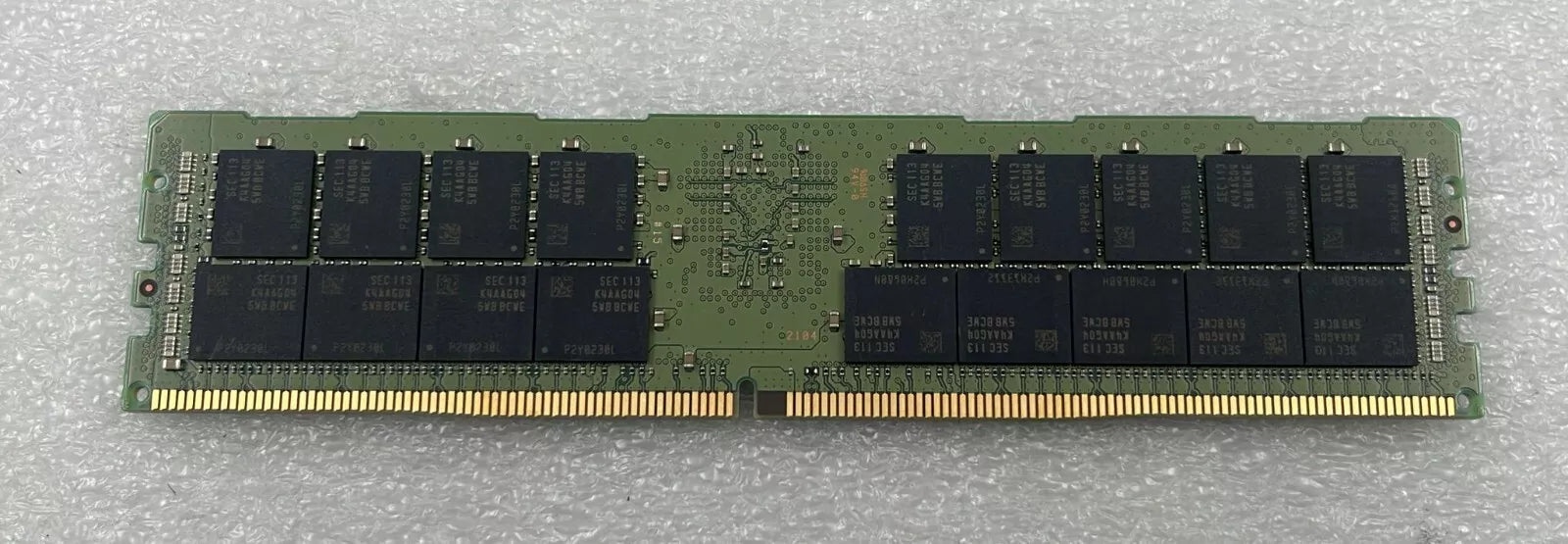 Samsung 64GB 2Rx4 PC4-3200AA M393A8G40BB4-CWEBY Server Memory RAM