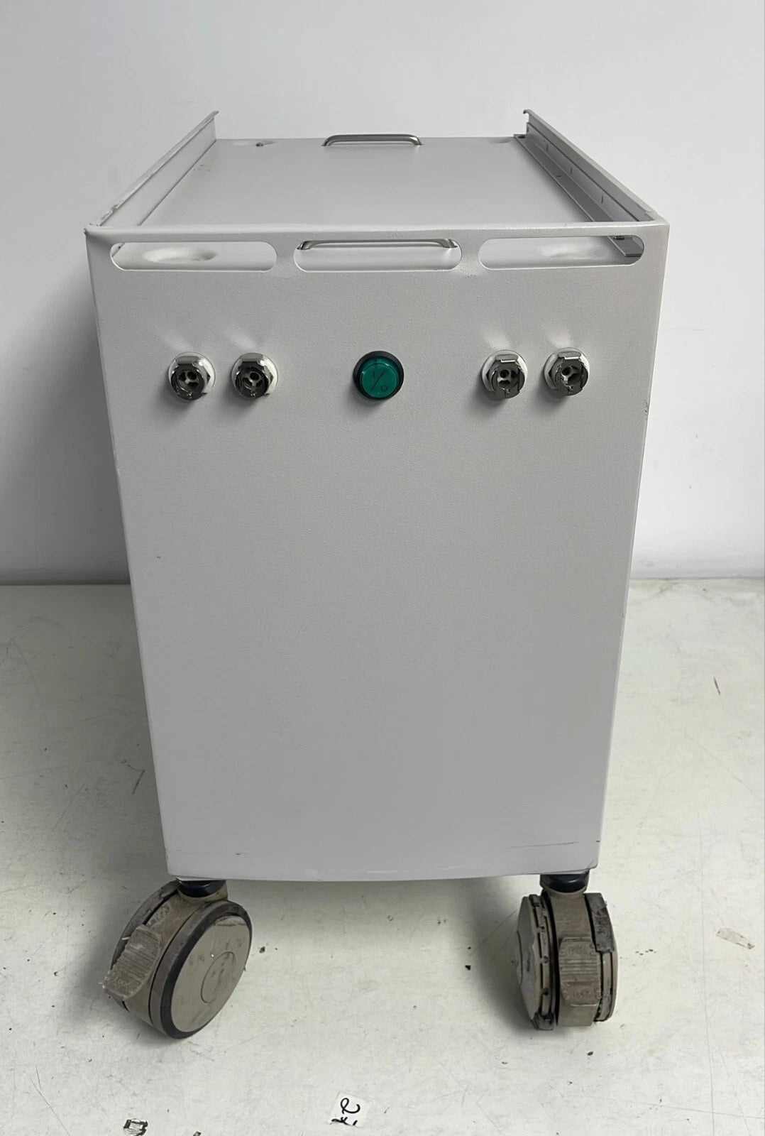 Laserscope Portable System 10-9220 External Laser Chiller 2004 for Aura i