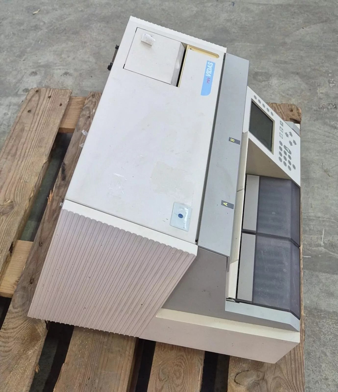 Biomerieux MINI VIDAS 12 Compact Immunoassay Microbial Analyzer **AS-IS**