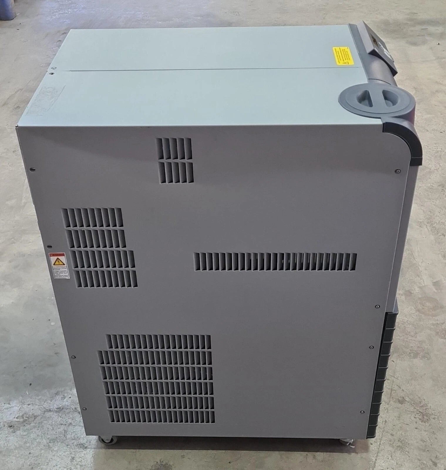 Thermo Fisher Scientific NESLAB ThermoFlex 3500 Recirculation Chiller 230V 50HZ