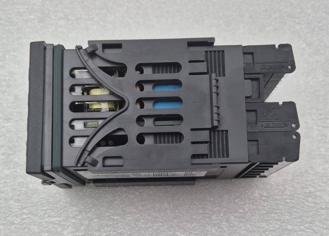 NEW - Schneider Eurotherm EPC 3016 Process & Temperature Controller