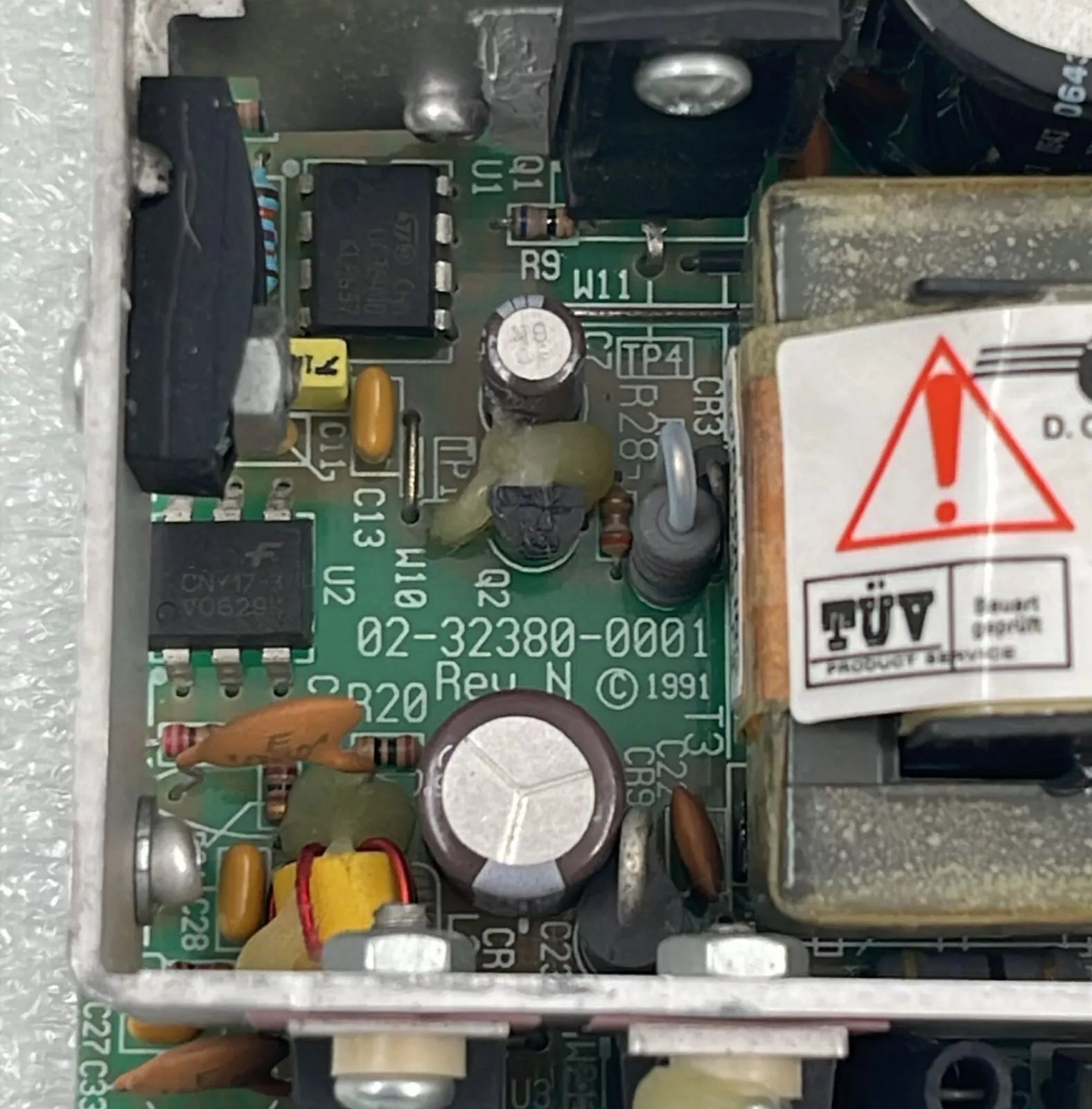 CONDOR GPM40A POWER SUPPLY 02-32380-0001 120-240V 1.3A 60Hz