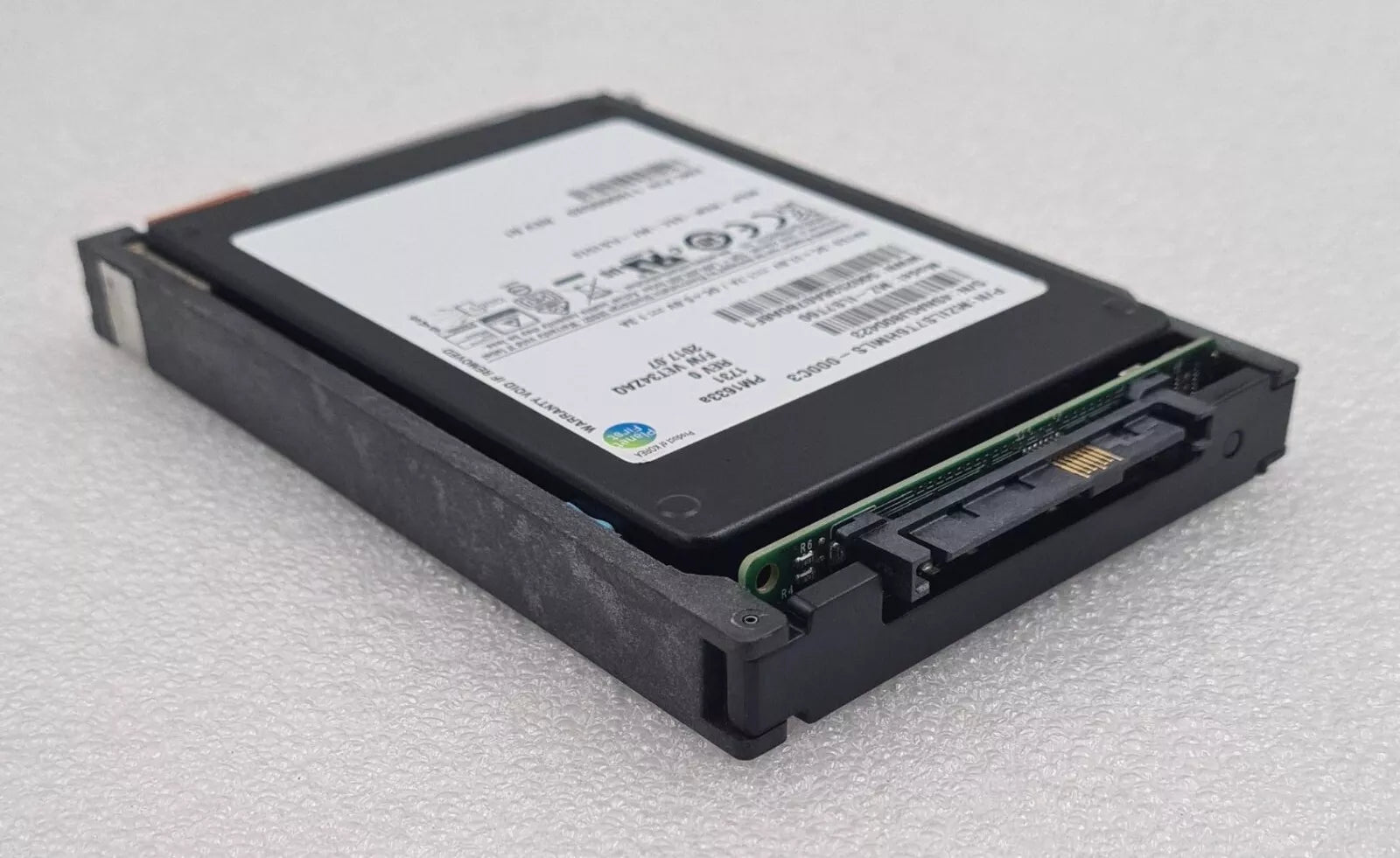 SAMSUNG 7.68TB SAS 12Gb/s 2.5" FLASH SSD MZ-ILS7T60 MZILS7T6HMLS-000C3 PM1633a