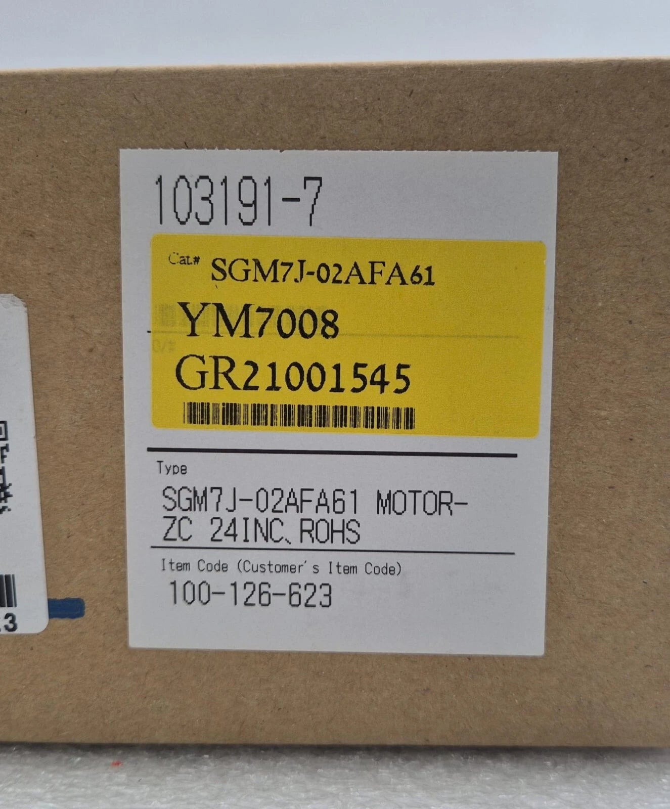 NEW - YASKAWA SGM7J-02AFA61 AC SERVO MOTOR 200V PH-3 1.6A 250Hz