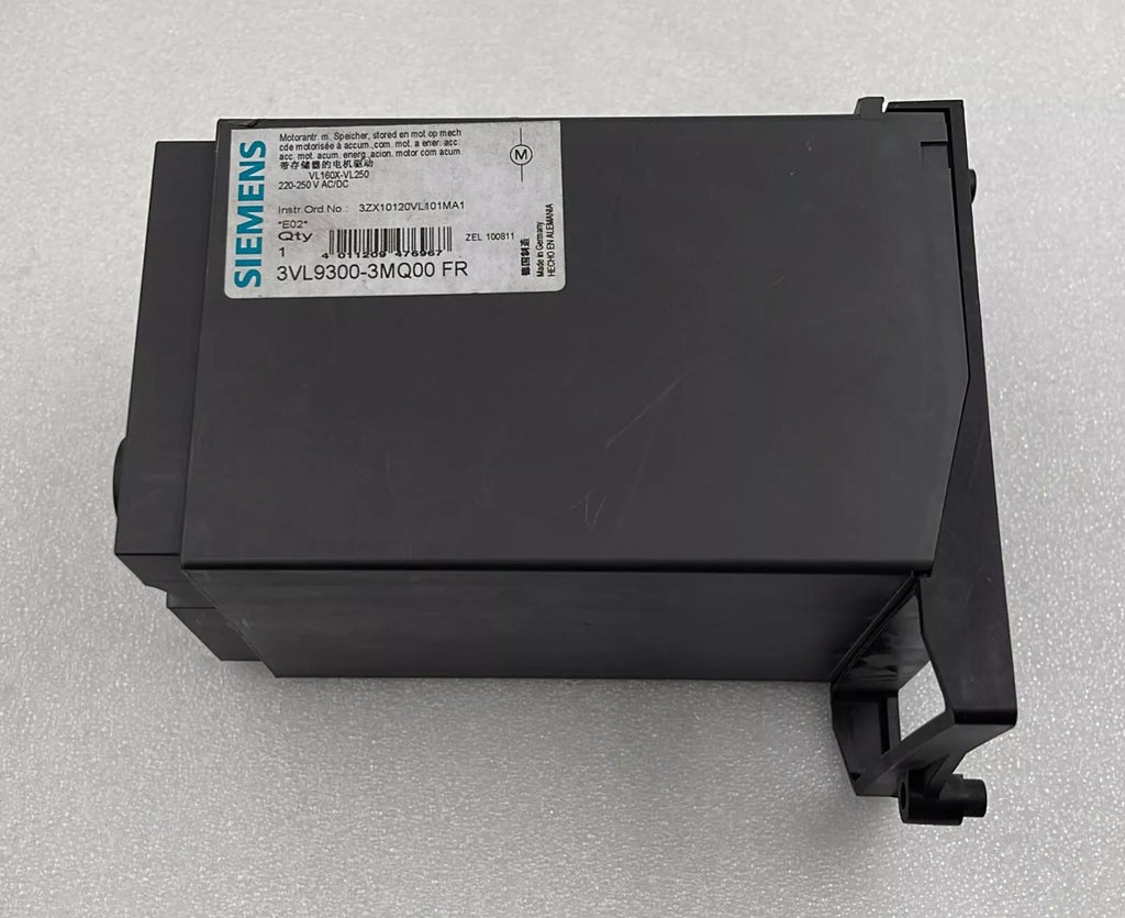 SIEMENS 3VL9300-3MQ00 FR Remote Operator Motor Drive Spring-Loaded Circuit Break