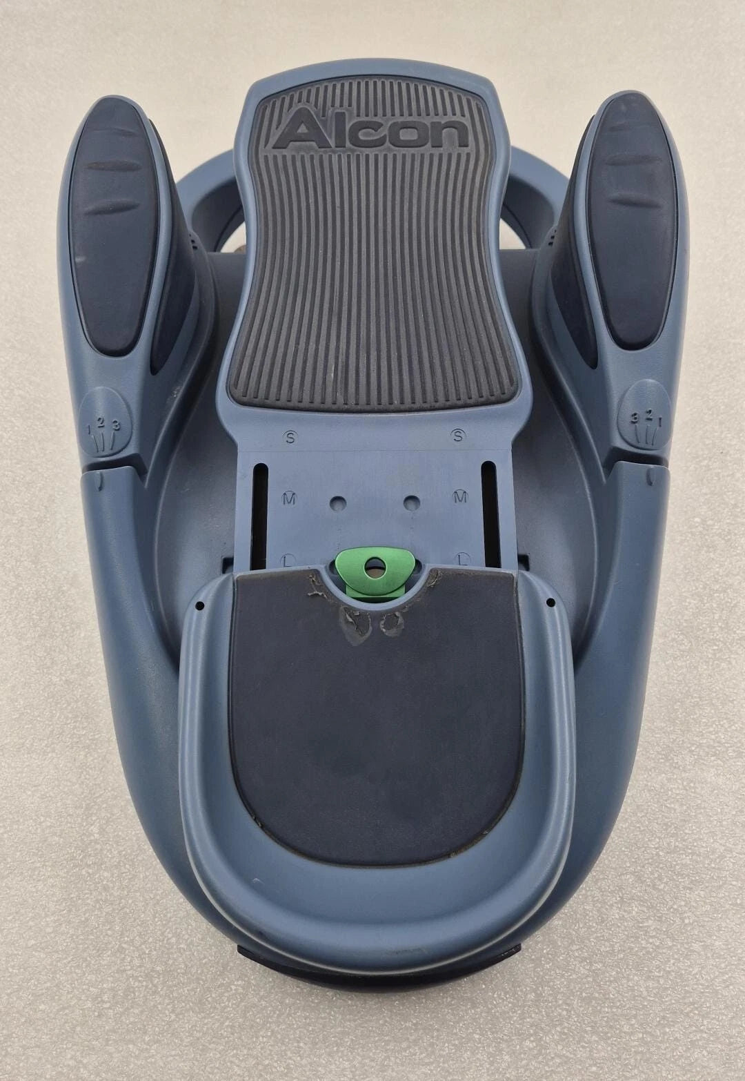 Alcon INFINITI 8065750403 A enhanced surgical footswitch pedal