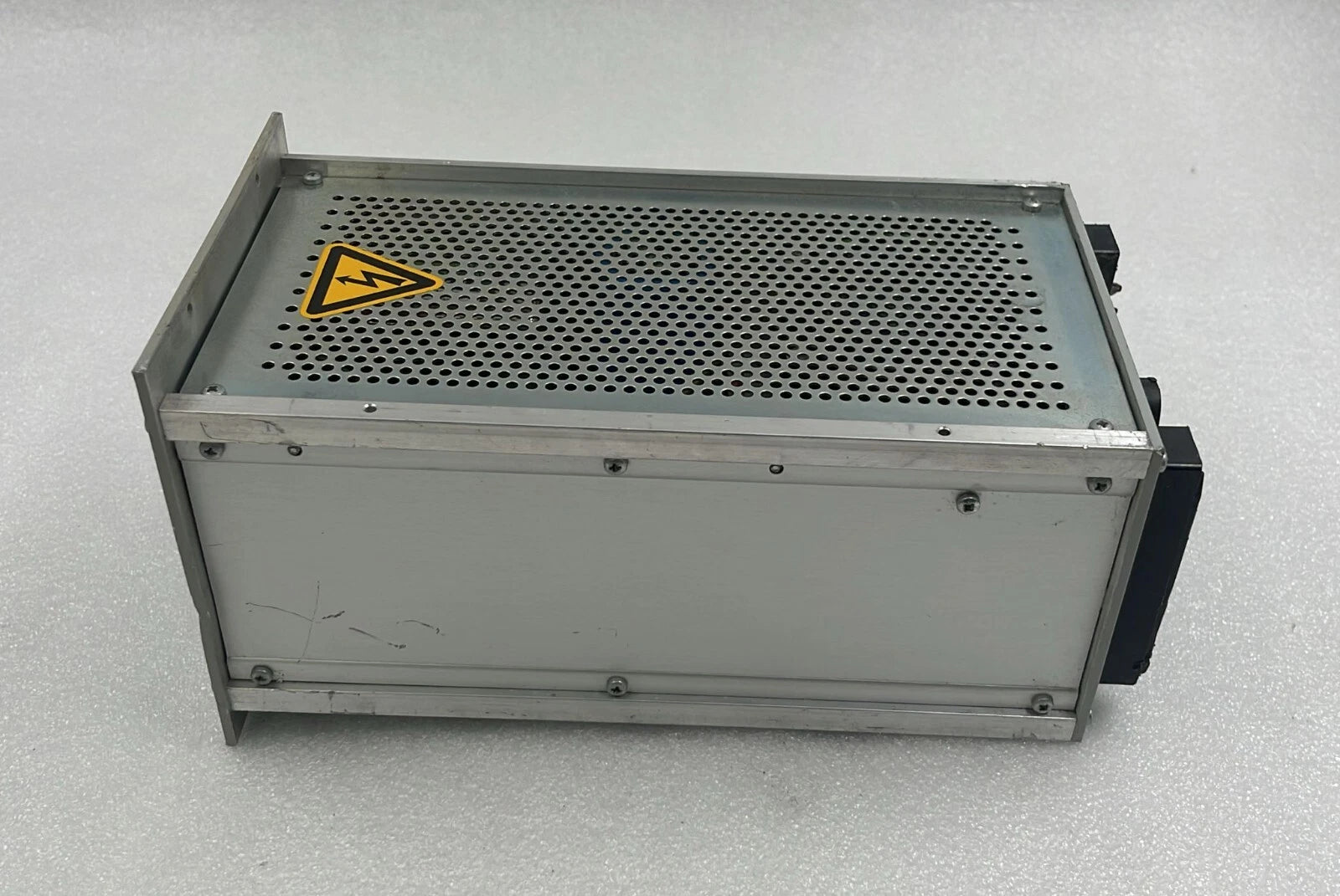 Pfeiffer Balzers TCP 121 Turbo Pump Controller PM C01 475A **AS IS